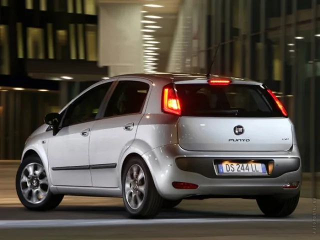 Fiat Punto Evo 5dr хетчбек — 6