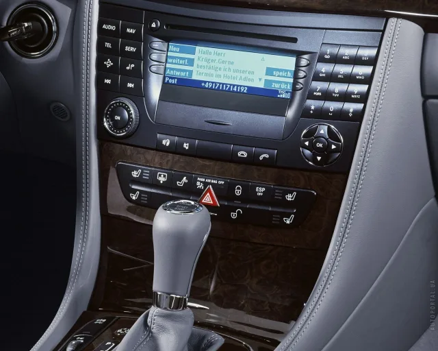 Mercedes-Benz CLS 500 AT — 9