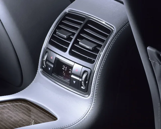 Mercedes-Benz CLS 500 AT — 7