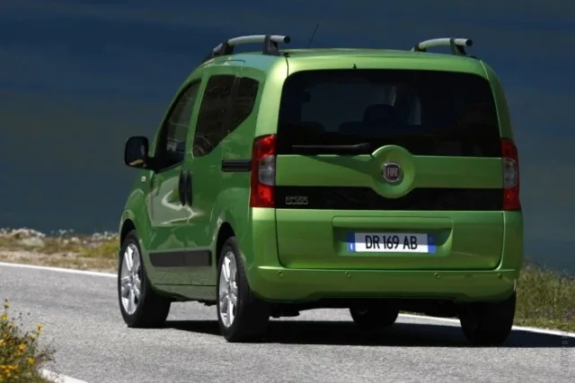 Fiat Qubo універсал — 23