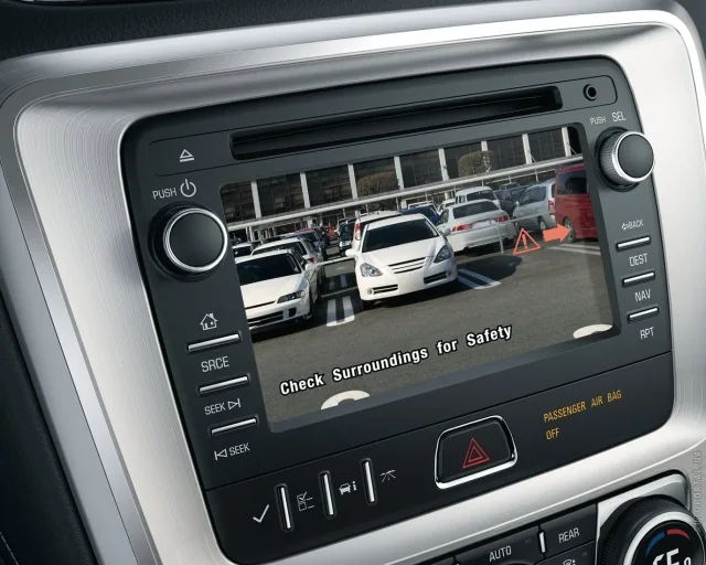 GMC Acadia кросовер — 10