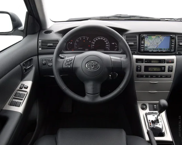 Toyota Corolla 2000 (Тойота Королла) хэтчбек — 9