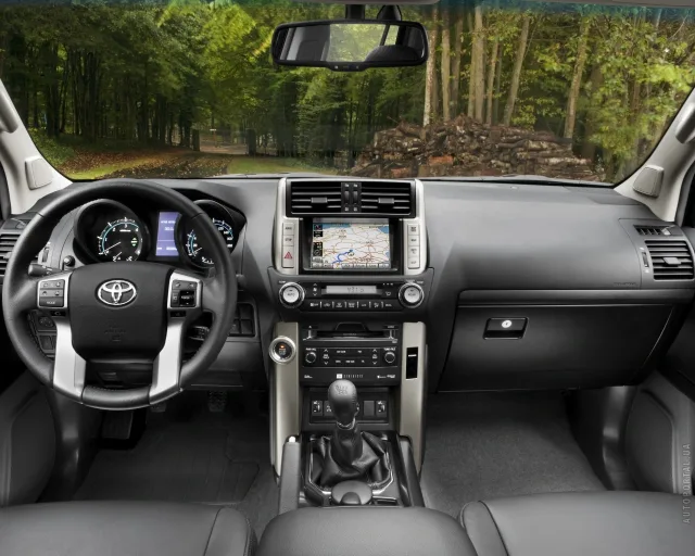 Toyota Land Cruiser Prado 2010 позашляховик — 13