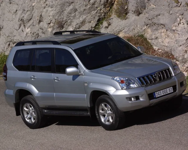 Toyota Land Cruiser Prado 120 SUV — 21