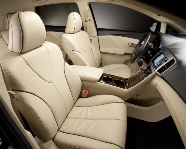 Toyota Venza 2.7 AT Premium 4WD — 11