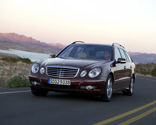 Mercedes-Benz E 320 CDI Wagon MT — 23