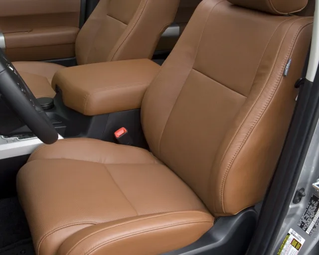 Toyota Sequoia позашляховик — 4