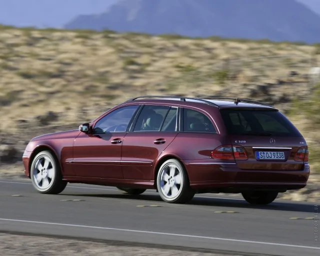 Mercedes-Benz E 320 CDI Wagon MT — 16