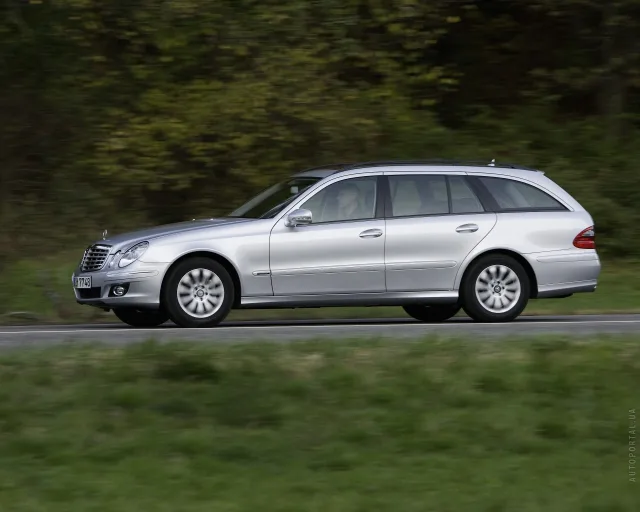 Mercedes-Benz E 320 CDI Wagon MT — 24