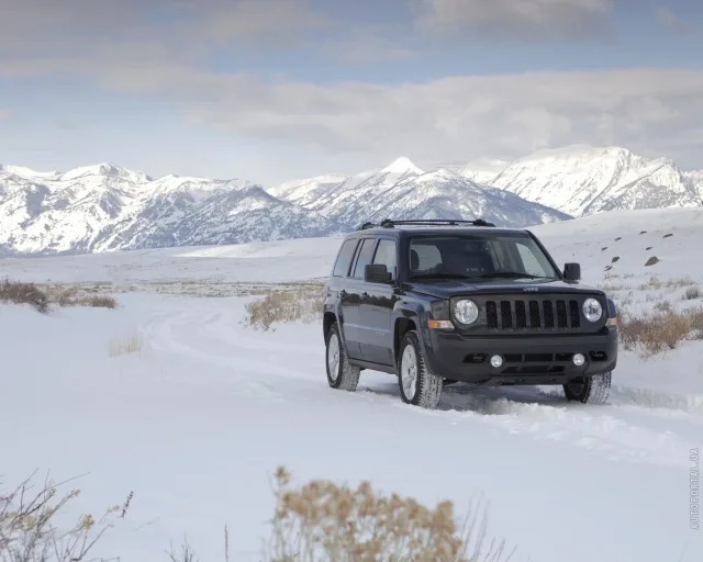 Jeep Patriot 2011 crossover — 13