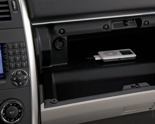 Mercedes-Benz B-Class 2005 microvan — 15