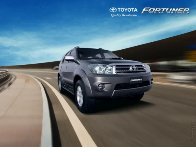 Toyota Fortuner (Тойота Фортунер) внедорожник — 11