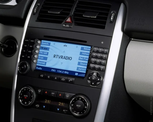 Mercedes-Benz B-Class 2005 microvan — 14