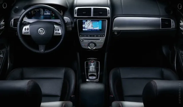 Jaguar XK (Ягуар ХК) купе — 23