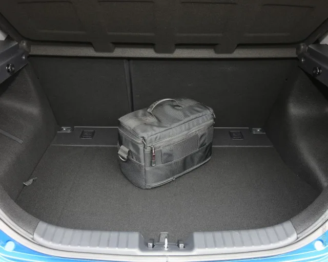 Hyundai i30 2010 хетчбек — 19