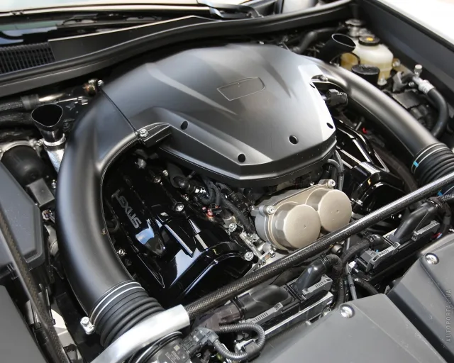 Lexus LFA спорткар — 11
