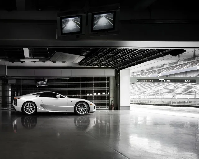 Lexus LFA спорткар — 22