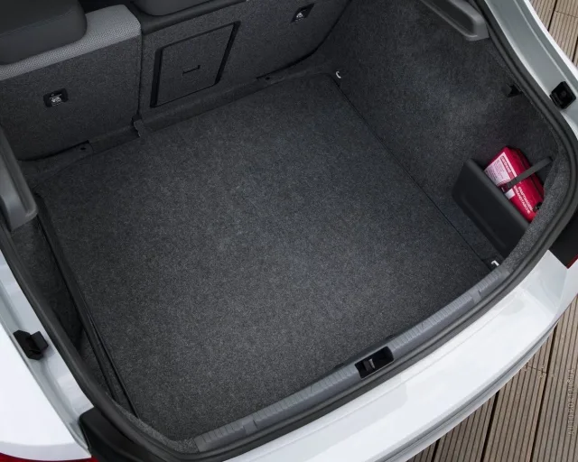 Skoda Rapid 1.2 TSI MT Active — 6