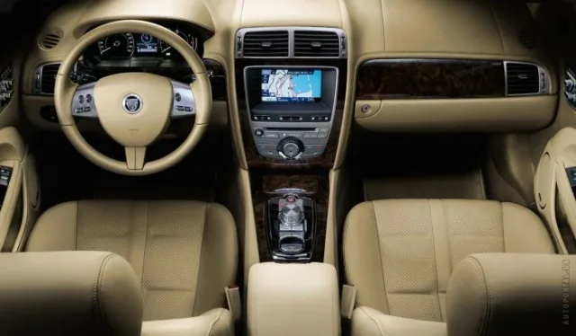 Jaguar XK (Ягуар ХК) купе — 21