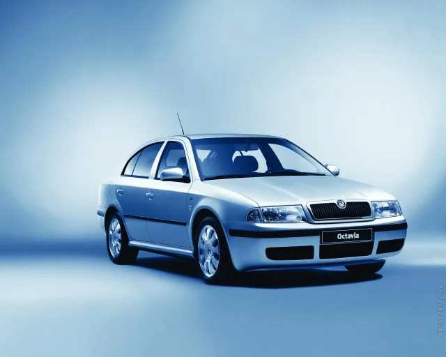 Skoda Octavia Tour hatchback — 7