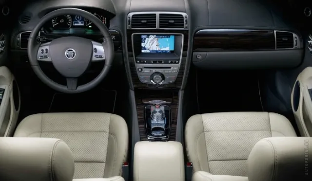 Jaguar XK (Ягуар ХК) купе — 19