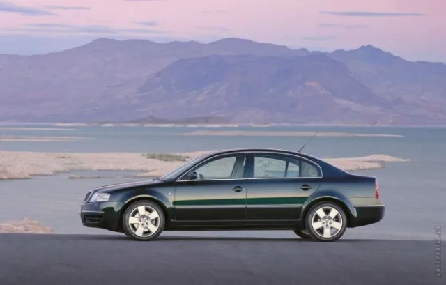 Skoda Superb 2001 (Шкода Суперб) седан — 17