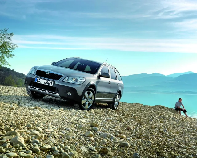 Skoda Octavia Scout універсал — 9