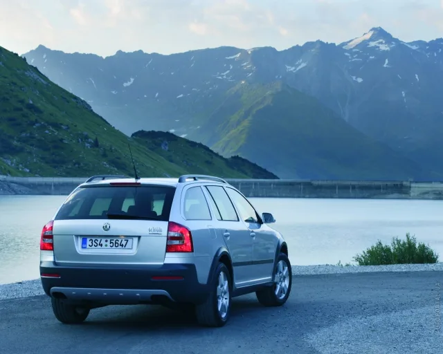 Skoda Octavia A5 Combi Scout 2007 station wagon — 13