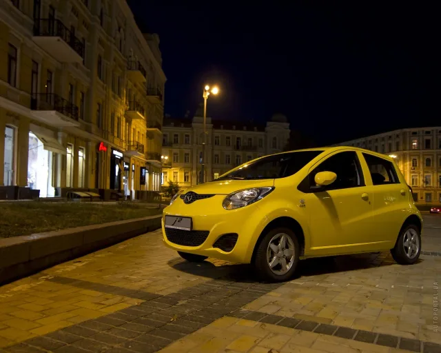 JAC J2 hatchback — 11