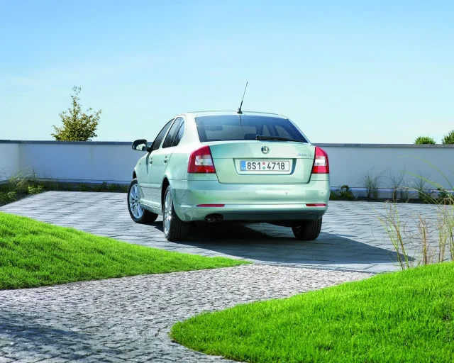 Skoda Octavia 2008 hatchback — 10