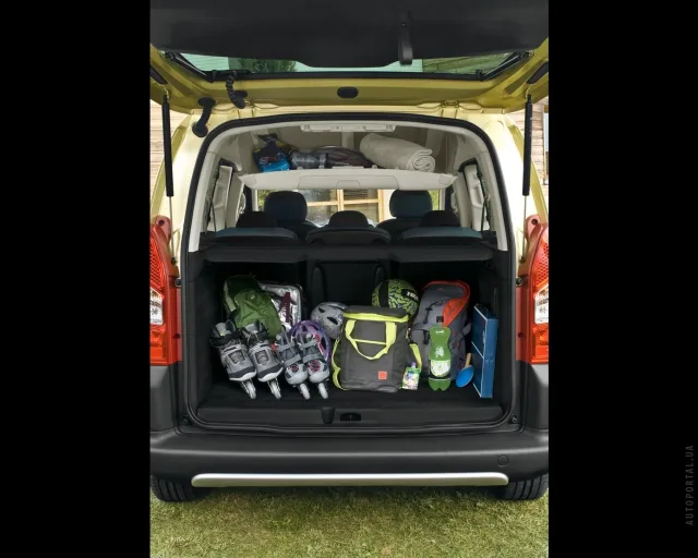 Citroen Berlingo 1.6D MT Touch — 12