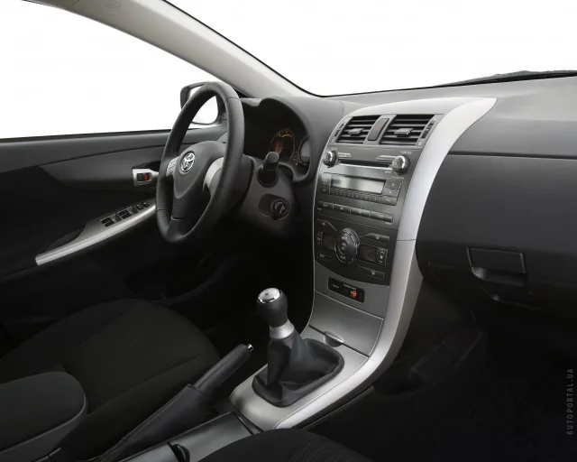Toyota Corolla 1.6 MT Terra new — 2