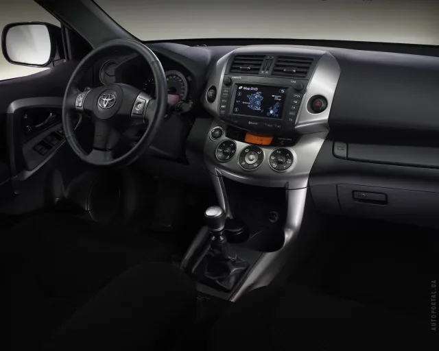 Toyota RAV4 2.4 AT Executive — 16