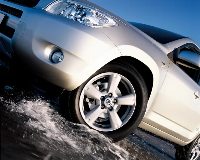 Toyota RAV4 2.4 AT Executive — 24