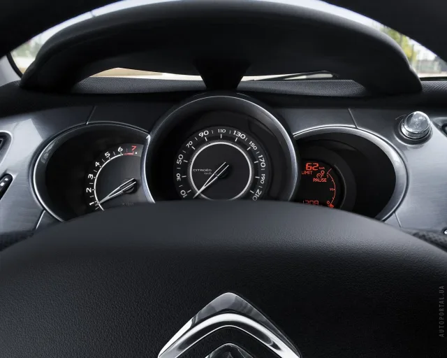 Citroen C3 1.4 MT Attraction — 2