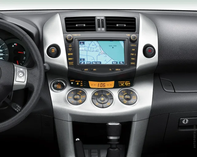 Toyota RAV4 2.4 AT Executive — 9
