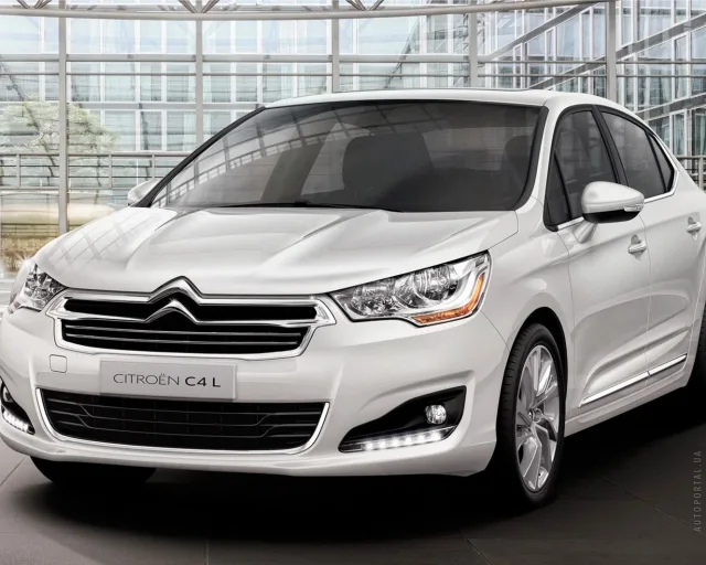 Citroen C4 L sedan — 2