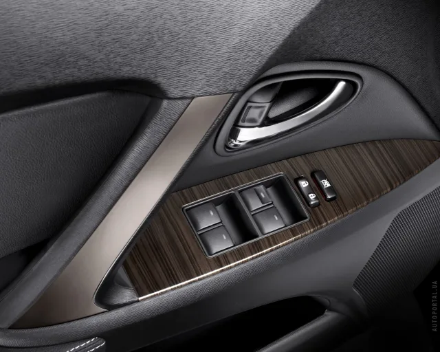 Toyota Avensis Tourer 2012 station wagon — 21