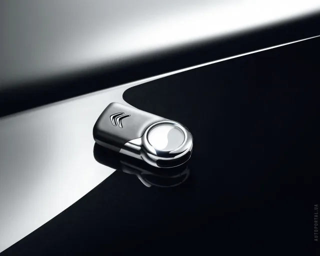 Citroen DS3 хетчбек — 8