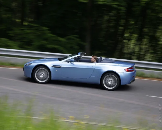 Aston Martin V8 Vantage Roadster S 4.7 AT — 15