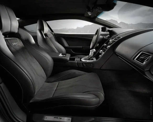Aston Martin DBS 5.9 MT — 15