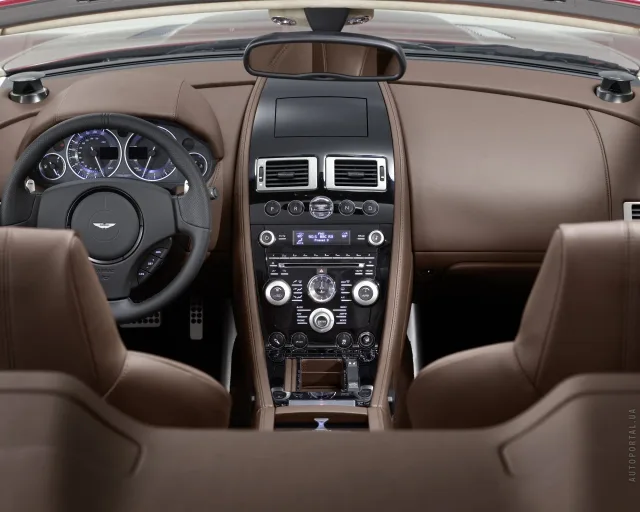 Aston Martin DBS Volante convertible — 8