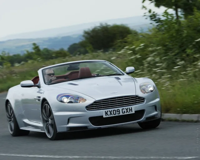 Aston Martin DBS Volante convertible — 19