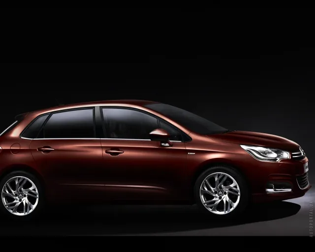 Citroen C4 1.6D MT Attraction — 9