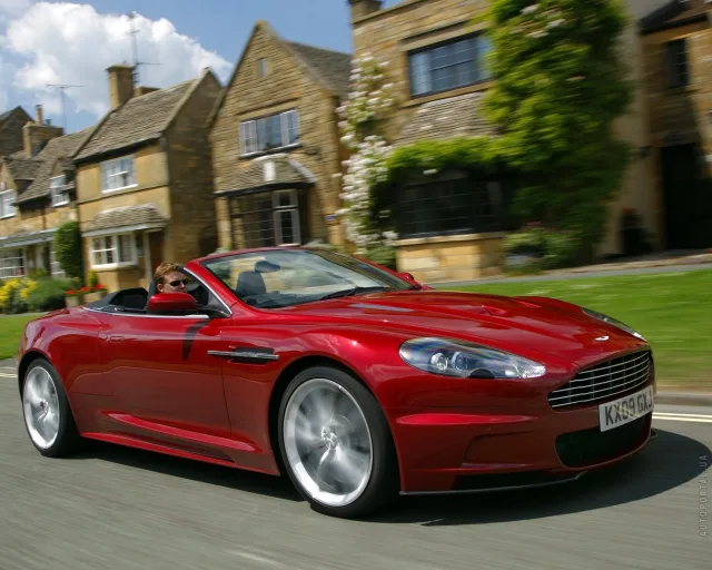 Aston Martin DBS Volante convertible — 22