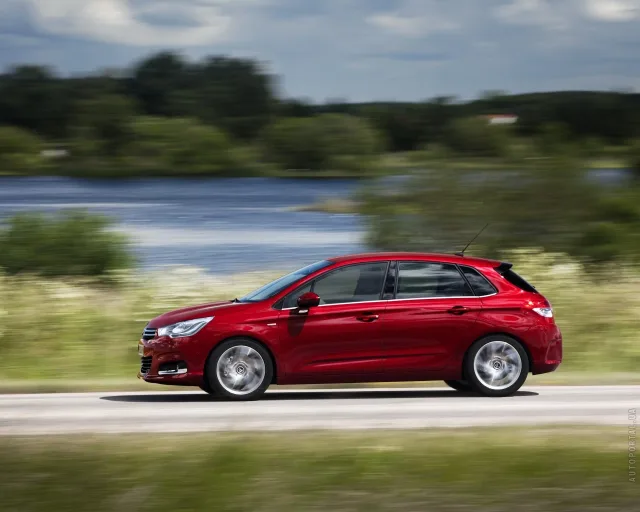 Citroen C4 1.6D MT Attraction — 8