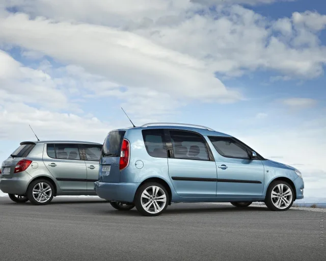 Skoda Roomster 1.6 AT Active — 12