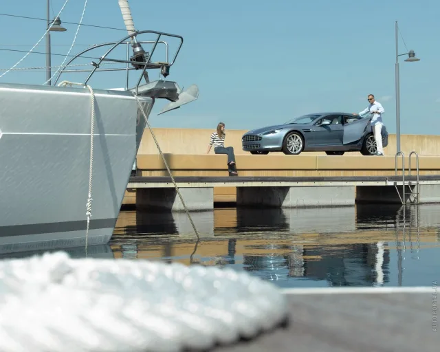 Aston Martin Rapide ліфтбек — 19