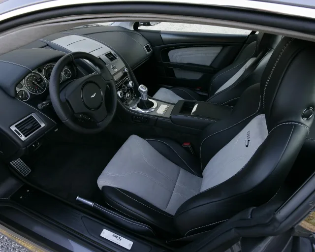 Aston Martin DBS 5.9 MT — 13