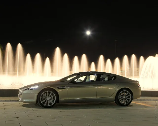 Aston Martin Rapide ліфтбек — 6